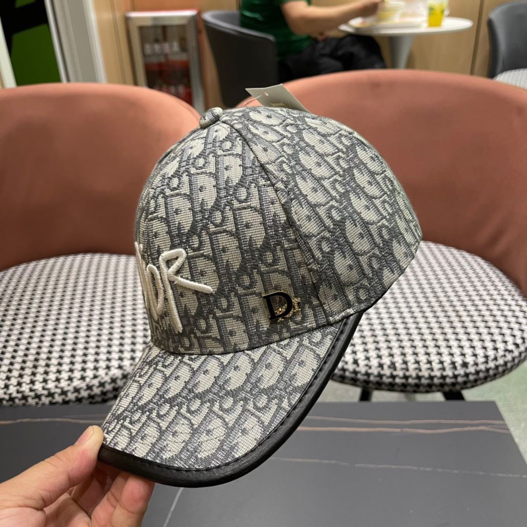 Christian Dior Caps